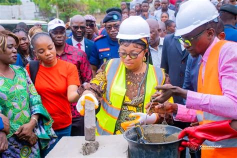 Kasa Oriental Les Travaux De Construction De Linstitut Mobutu