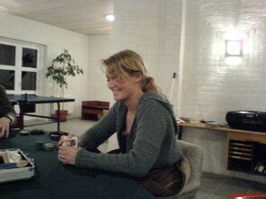 Like01 512 1000 Porn Pic