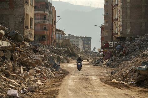 Mais um terremoto atinge Turquia e Síria e causa mais morte