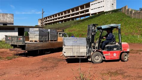 Prefeitura De Ituiutaba Reinicia Obra De Constru O Do Est Dio