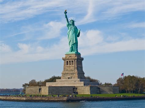 Statue of Liberty Travel Attractions, Facts & History