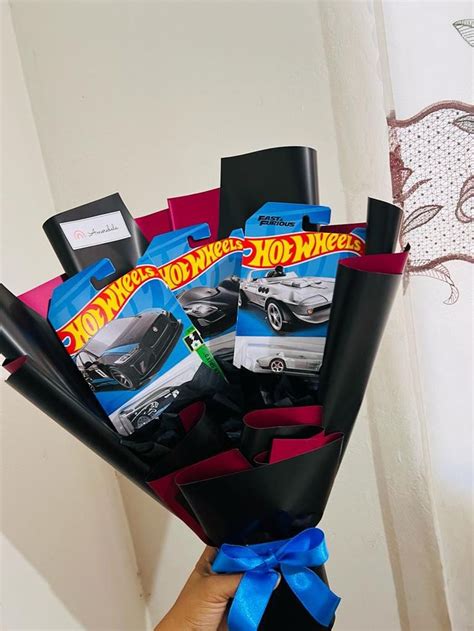 Ramo De 3 Carros HotWheels Hot Wheel Gifts Diy Gift Set Cute Boyfriend Gifts