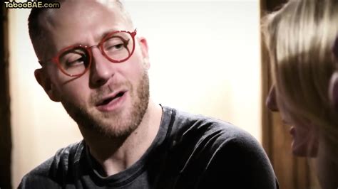 Busty 21yo Babe Got Pussyrammed And Cum In Mouth In 3some