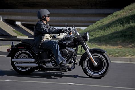 Harley Davidson Fat Boy Lo 2013 2014 Specs Performance And Photos