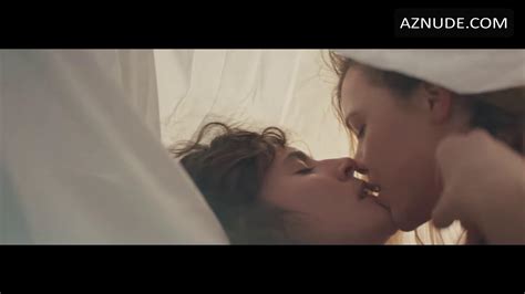 ABIGAIL RICHARDSON Nude AZNude