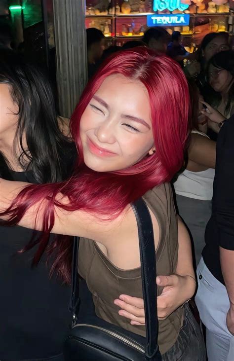 Bini Bini Mihka Pretty Brunette Tiktok Style Cute Friend Photos