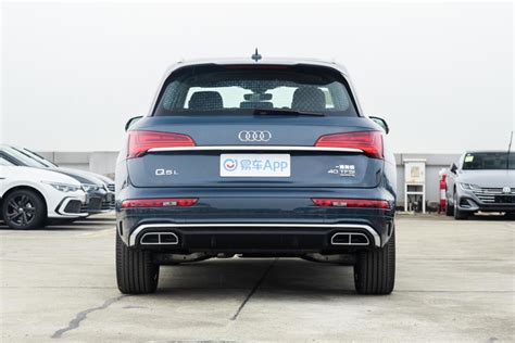 【奥迪q5l改款 40 Tfsi 豪华动感型正后水平图片 汽车图片大全】 易车