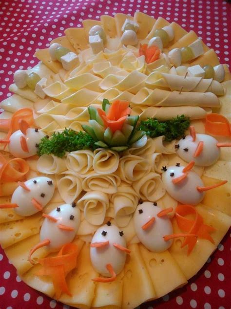 Pin On Partyrezept 13 Food Garnishes Food Platters Creative Food