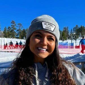 Katie Jones Aka Kayteejones Aka Cutebustykatie Aka Katiejonesknit Aka Kjgoddess Nude Leaks