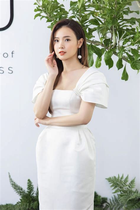 Midu tung ảnh Nude gợi cảm trong bồn tắm