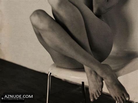 Stella Maxwell Nude And Sexy Showing Off Her Hot Body In Various Photos Collection Aznude