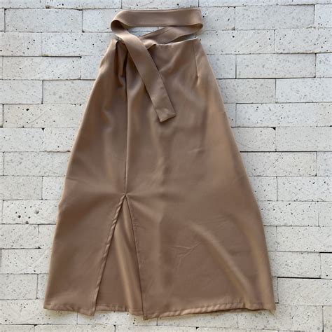 Conjunto Alfaiataria Cropped E Saia Midi Fenda Nude Dondoca Moda Feminina