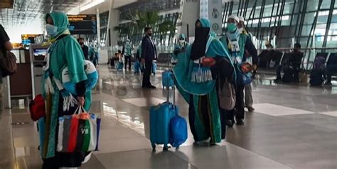 420 Calon Jamaah Umrah Diberangkatkan Dari Bandara Soekarno Hatta