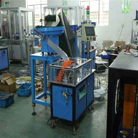 Azone Machinery Factory For Automatic Pump Cap Tube Inserting Machine