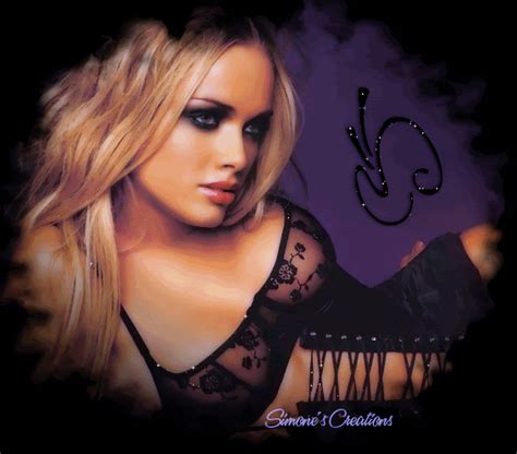 En Lingerie Fine Et Sexy