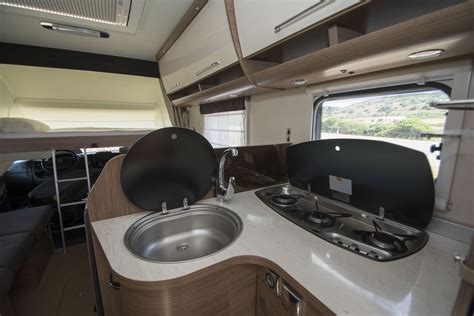 Cocina De La Autocaravana Menorca Diferente