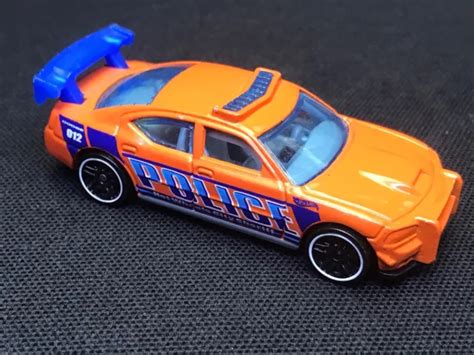 HOT WHEELS DODGE Charger Drift Police Collectable Scale 1 64 EUR 3 90 PicClick DE