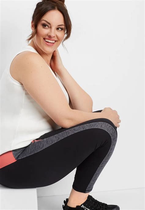 Plus Size Colorblock 78 Active Legging Maurices