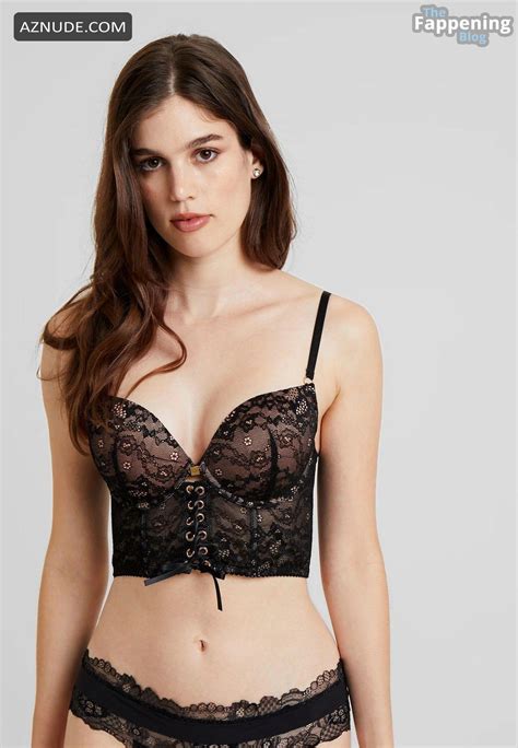 HELENA SOFIA Nude AZNude