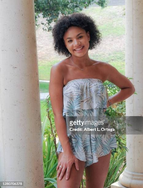 Hot Sexy Jillian Estell Bikini Pics