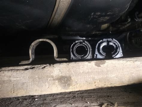 Втулки заднего стабилизатора — SEAT Altea, 1,6 л, 2007 года | своими ...