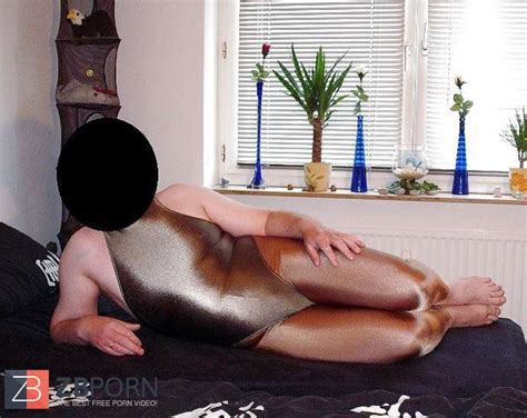 Bikini Badeanzug Und Leggins ZB Porn