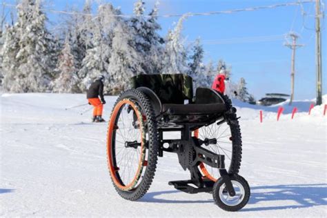 Des Fauteuils Roulants Tous Terrains Pour Affronter Les Hivers