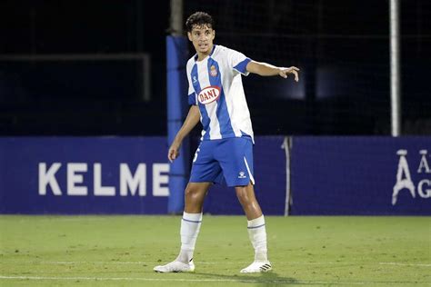 Miguel Carvalho Mediocentro Izquierdo Del Rcd Espanyol Foto