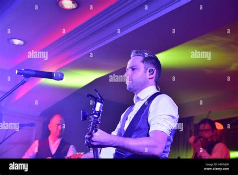 Irish Country Music Singer Songwriter Derek Ryan In Concertmusician