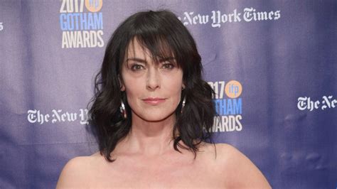 Who Is Michelle Forbes Star Trek Picard The Return Of Ro Laren