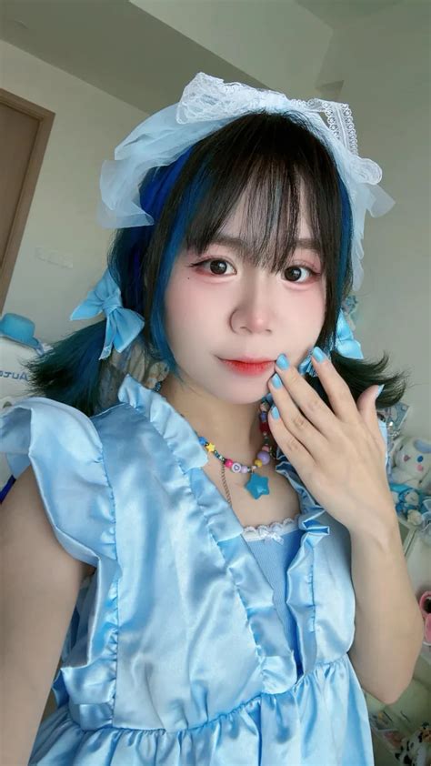 Top ảnh hot girl Mèo Simmy bikini sexy dễ thương nhất