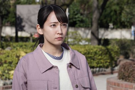 【写真 68枚】（c）フジテレビ レンアイ漫画家：第8話 “美波”内田理央、再び “清一郎”鈴木亮平＆“レン”岩田琉聖との同居求める