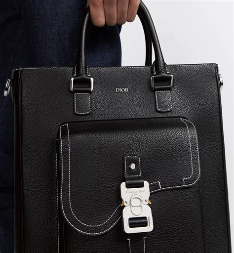 Сумка-тоут Saddle Зернистая телячья кожа черного цвета | DIOR