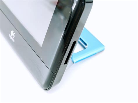 Logitech Squeezebox Touch Wi-Fi Music Player Review