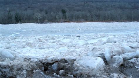 Ice Jam On The Delaware River Youtube