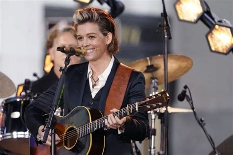 9 Lesbian Animes To Add To Your Watch List