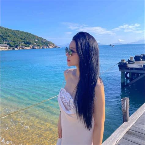 Nhan sắc của hot girl được mệnh danh phù thuỷ xinh nhất màn ảnh Báo Tri thức và Cuộc sống