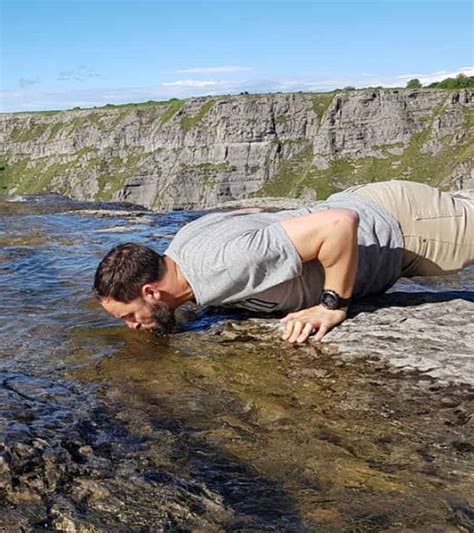 Es Santiago Abascal Un Icono Gay AMENzing