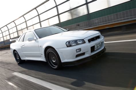 R34gt Rニュル走り 〜 画像13 1億も見えてきた スカイラインgt Rの中でもさらに特別な「限定モデル」5台の「目玉が飛び出る