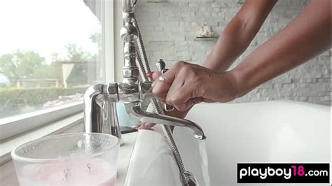 Hot Ebony Babe Ana Foxxx Taking A Bath And Dildoing Her Hungry Black Pussy Xxx Mobile Porno