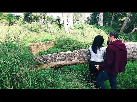 MAYA SE SUBE EN EL COCHE DE UN EXTRAÑO Y SE LO CEPILLA XVIDEOS