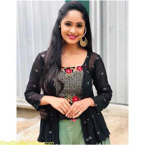 Tejaswini Gowda Hot Images