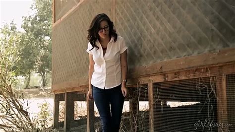 Pussy Eating Time In The Kitchen With Charming April O Neil And Raven Rockette