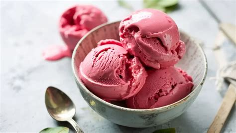 Vanilla Strawberry Naked Cake Emily Sweets