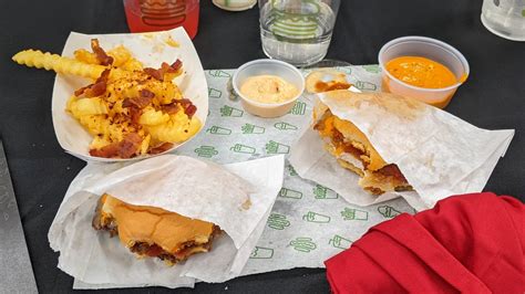 We Tried Shake Shack S New Hot Ones Menu Here S What You Need To Know