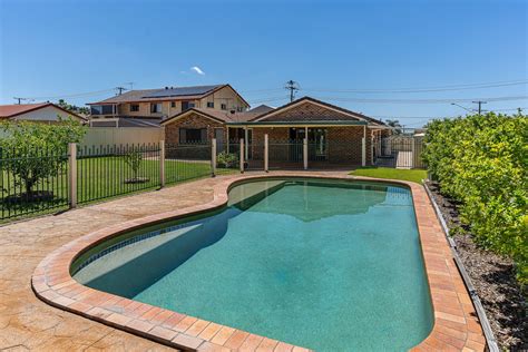 198 Emerald Dr Regents Park Qld 4118 House For Rent Domain