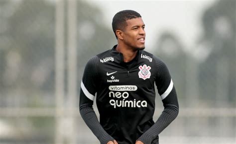 Corinthians Libera L O Natel E Atacante Fica Pr Ximo De Ser Anunciado