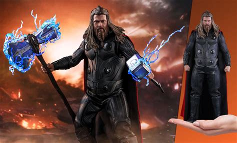 Thor Avengers Endgame Sixth Scale Figure By Hot Toys Legacy Comics And Cards Trading Card