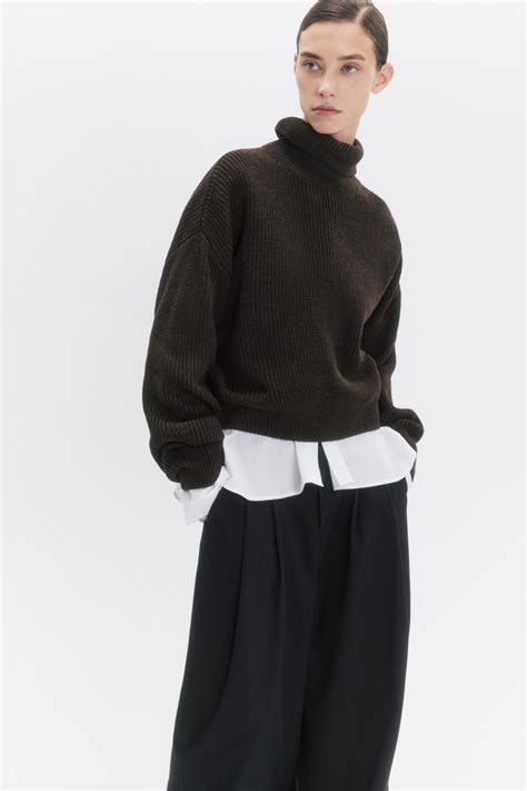 Свитер с воротником вязаный в рубчик ribsweater2col, цвет: коричневый ...