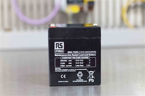 How Do Lead Acid Batteries Work? | RS